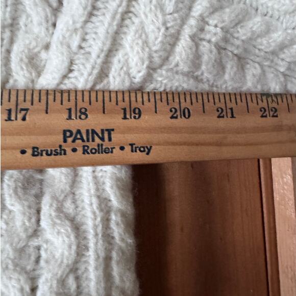 Brandy Melville Cream Cable Knit Cardigan - One Size wool blend - Picture 5 of 6